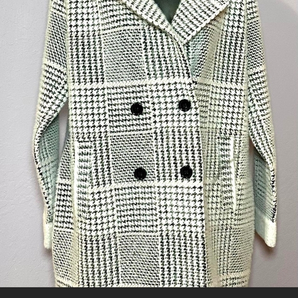 Metric Knits Jackets & Blazers - Chic Black and White Houndstooth Pea Coat